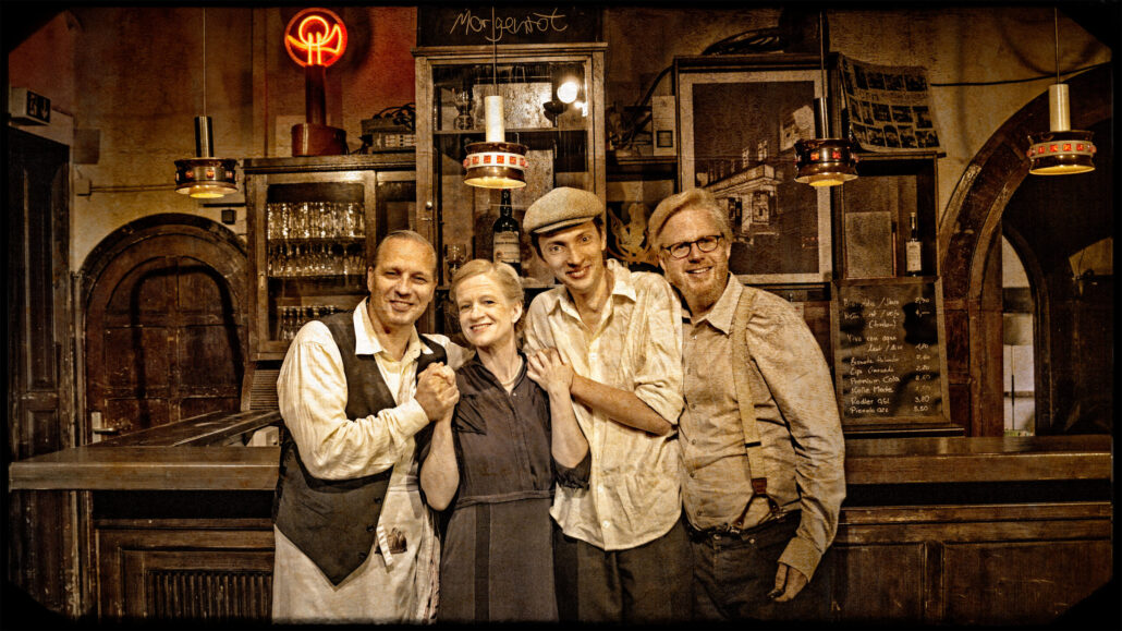 02_AdolfSüdknechtDieSeifenoperImproschau_Copyright2015_FotoArminZarbock_AlleRechteVorbehalten__SieheMetadaten_